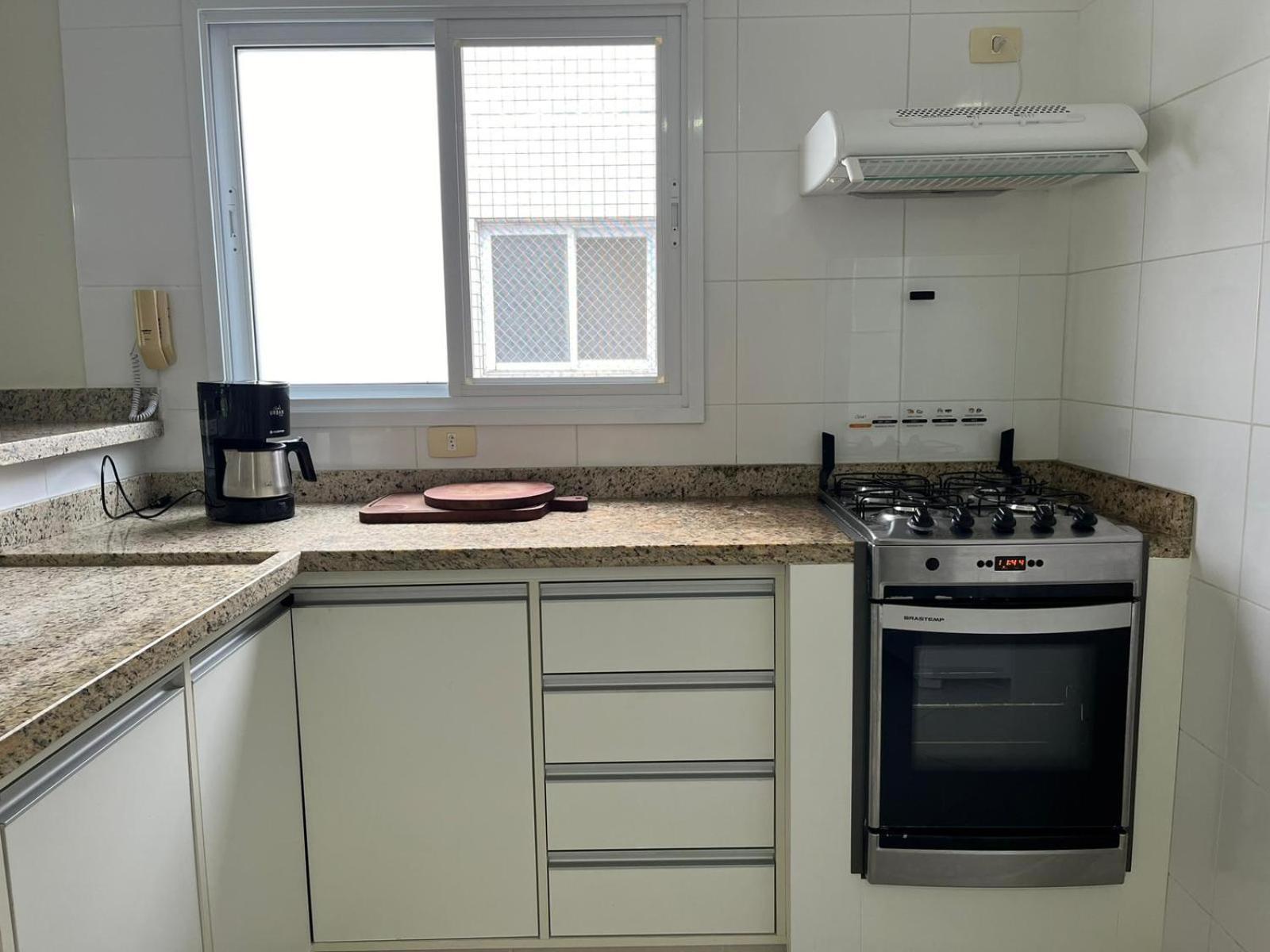 Apartamento Cobertura 3 Com Ar Condicionado, 300 Metros Da Grande, Piscina, Wi-fi, Sauna *